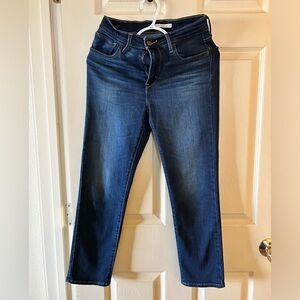 Levi’s Straight High Rise Crop Jeans